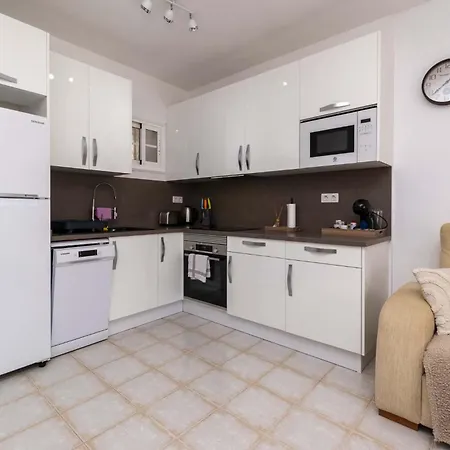 Mirador 24 - One Bed *